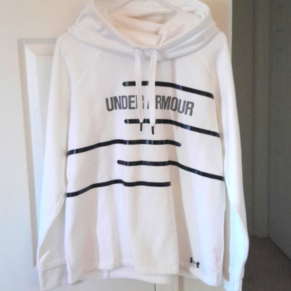 Under Armour Pullover Sweatshirt